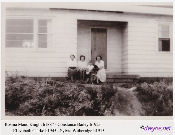 Knight_Family_01