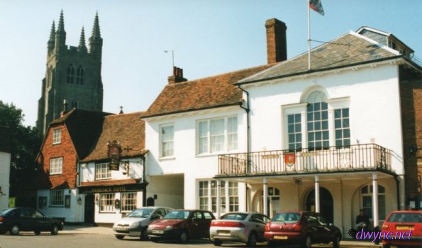 Tenterden-Town-Hall-and-Church