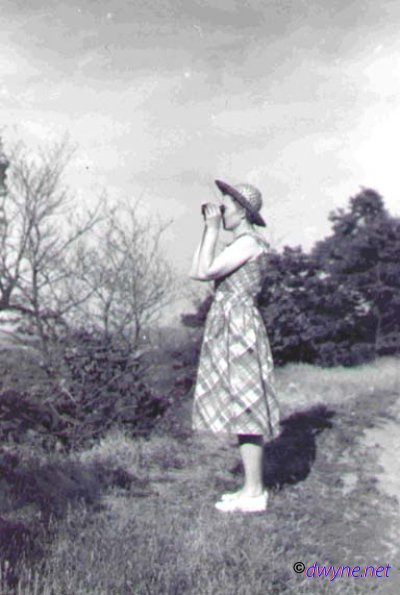 m106-Annie-Ball-Summer-1952
