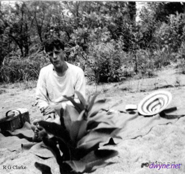 1942-Murray-beach