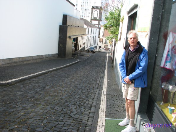 371 Ponta Delgada