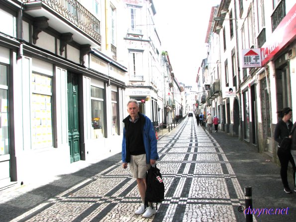375 Ponta Delgada