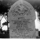Gravestone-1949-Richard-&-Mabel-Knight