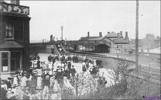 RailwayStation1908